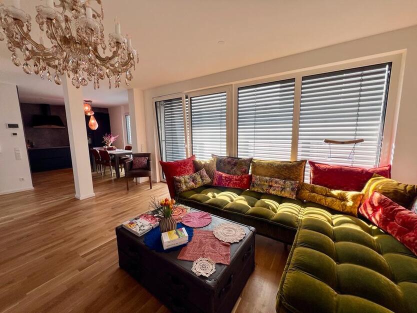 Luxuriöse, vollmöblierte 2,5-Zimmer-Wohnung zur Miete zimmer