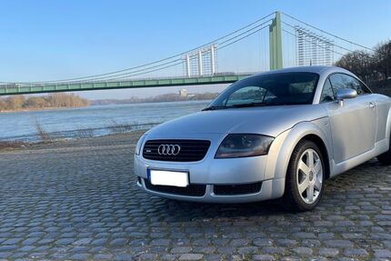 Audi TT 192.000 km 9.900 &euro; Köln 51063