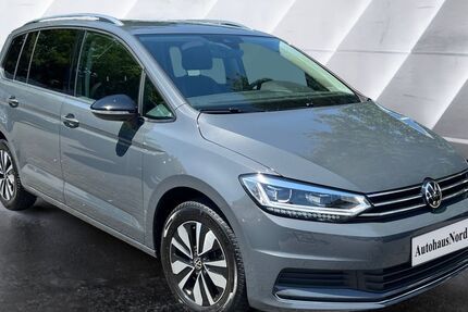 VW Touran 9.931 km 32.900 &euro; Köln-Riehl 50735