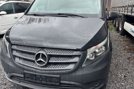 Mercedes-Benz Vito 290.000 km 16.900 &euro; Düsseldorf 40227