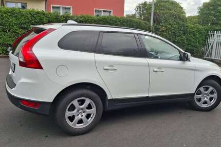 Volvo XC60 190.000 km 10.500 € Koln 51063