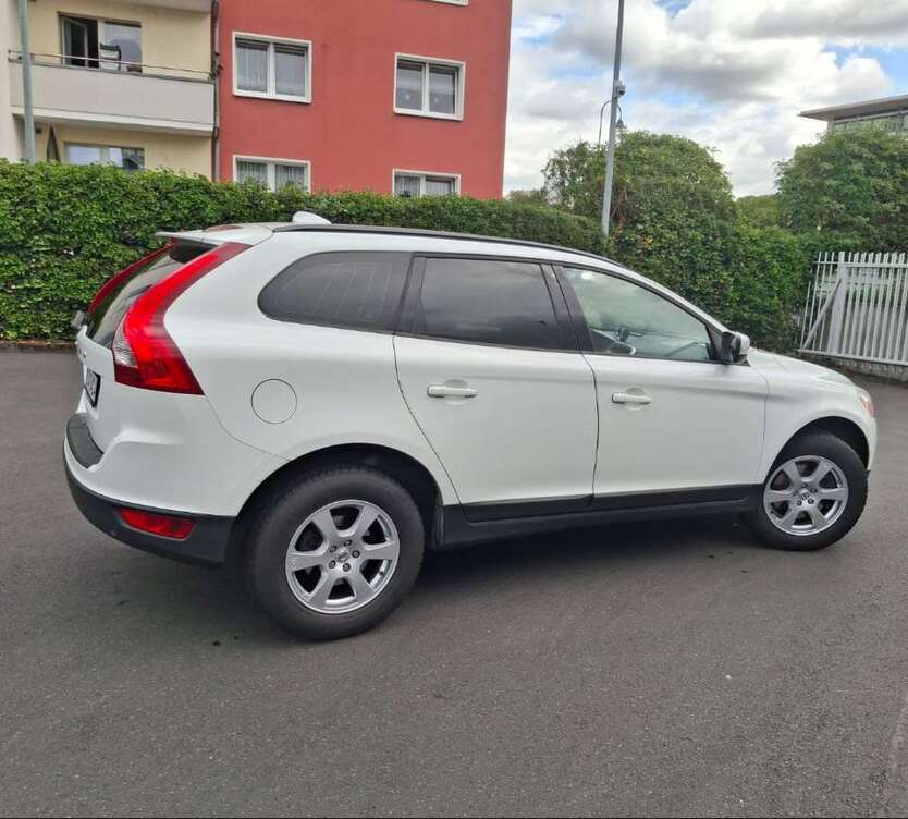 Volvo XC60 190.000 km 10.500 € Koln 51063