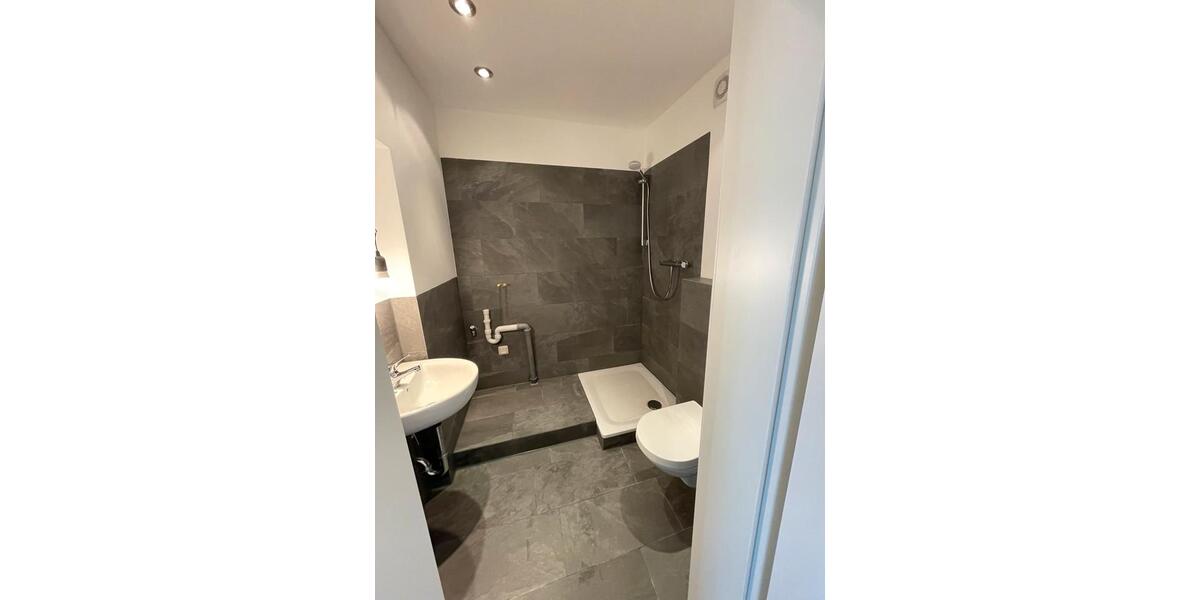Etagenwohnung Köln Mülheim - 2 Zimmer, 58 m&sup2;, 266.000&euro; | Angebot:27006883