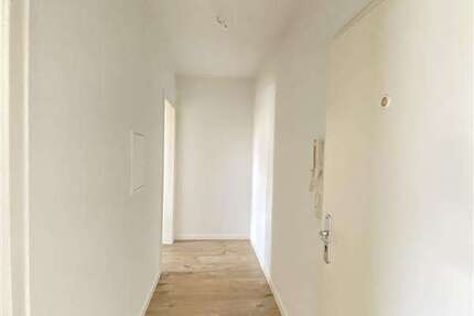 Wohnung Solingen Mitte - 2 Zimmer, 54 m&sup2;, 400&euro; | Angebot:27655901