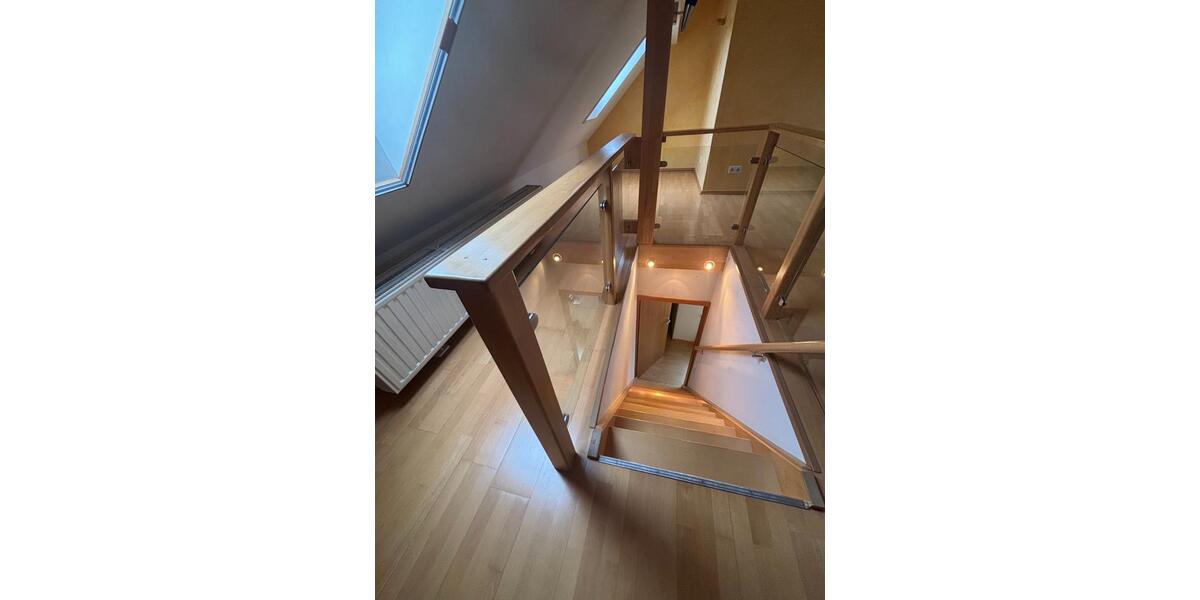 Etagenwohnung Solingen Central - 4 Zimmer, 110 m&sup2;, 1.290&euro; | Angebot:25766915