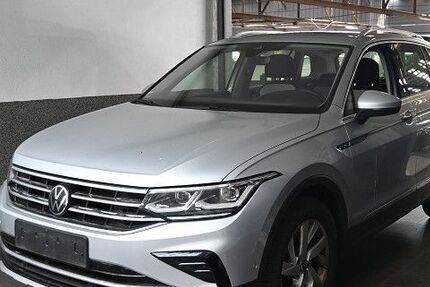 VW Tiguan 29.000 km 30.950 &euro; Neuss 41460