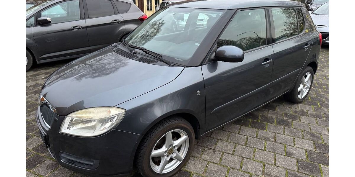 Skoda Fabia 112.000 km 3.999 € Neuss 41462