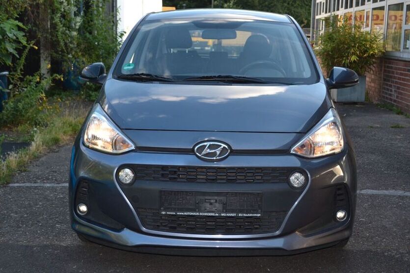 i10