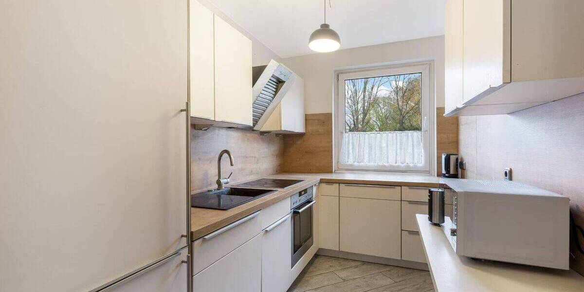 Etagenwohnung Köln Deutz - 3 Zimmer, 85 m&sup2;, 365.000&euro; | Angebot:26401853