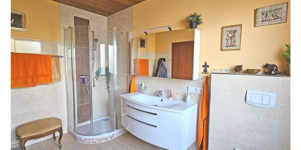 Reihenmittelhaus Bergisch Gladbach Refrath - 5 Zimmer, 139 m&sup2;, 545.000&euro; | Angebot:23961199