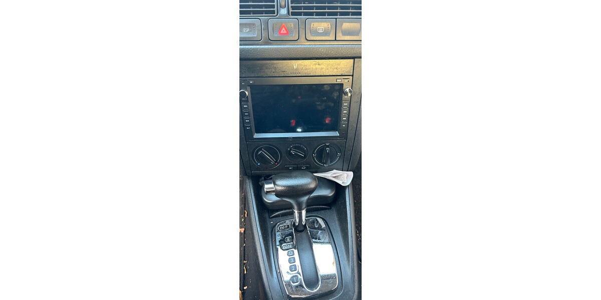 VW Golf 4 90.000 km 5.500 € Wuppertal 42275