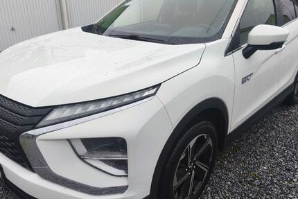 Mitsubishi Eclipse Cross 131.000 km 15.900 € Solingen 42651