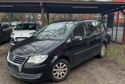 VW Touran 222.000 km 4.500 € Düsseldorf 40229