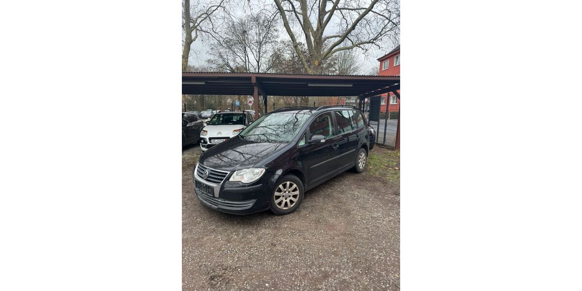 VW Touran 222.000 km 4.500 &euro; Düsseldorf 40229