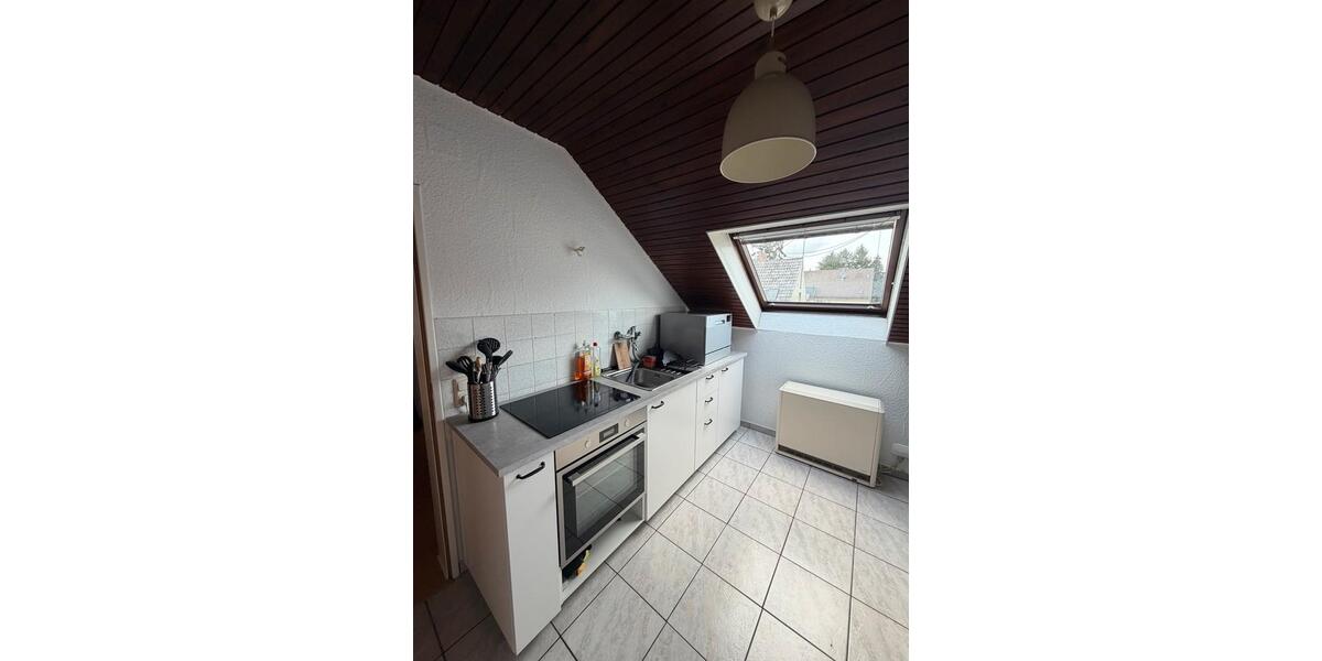 Dachgeschoßwohnung Leverkusen Bergisch Neukirchen - 3 Zimmer, 72 m&sup2;, 950&euro; | Angebot:27585732