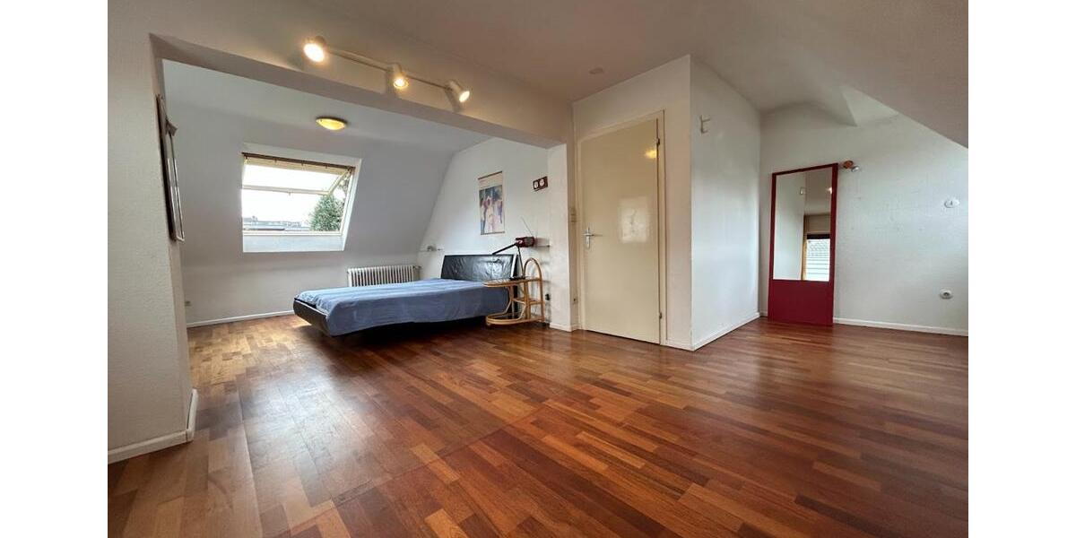 Doppelhaushälfte Köln Kalk - 7 Zimmer, 160 m&sup2;, 670.000&euro; | Angebot:26000903