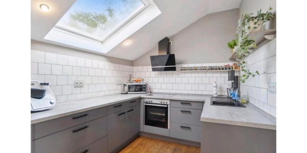 Dachgeschoßwohnung Remscheid Lüttringhausen - 3 Zimmer, 120 m&sup2;, 980&euro; | Angebot:27592779