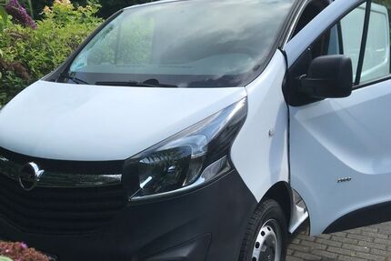 Opel Vivaro 120.985 km 9.000 &euro; Bergisch Gladbach 51467