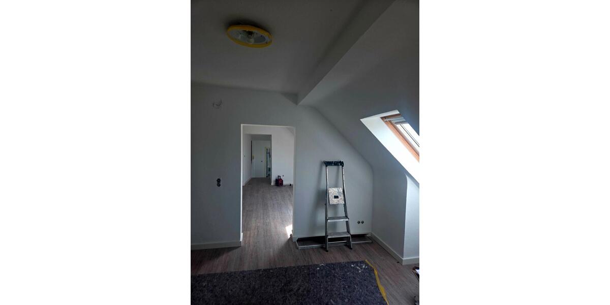 Dachgeschoßwohnung Neuss Augustinusviertel - 5 Zimmer, 100 m&sup2;, 1.150&euro; | Angebot:26231135