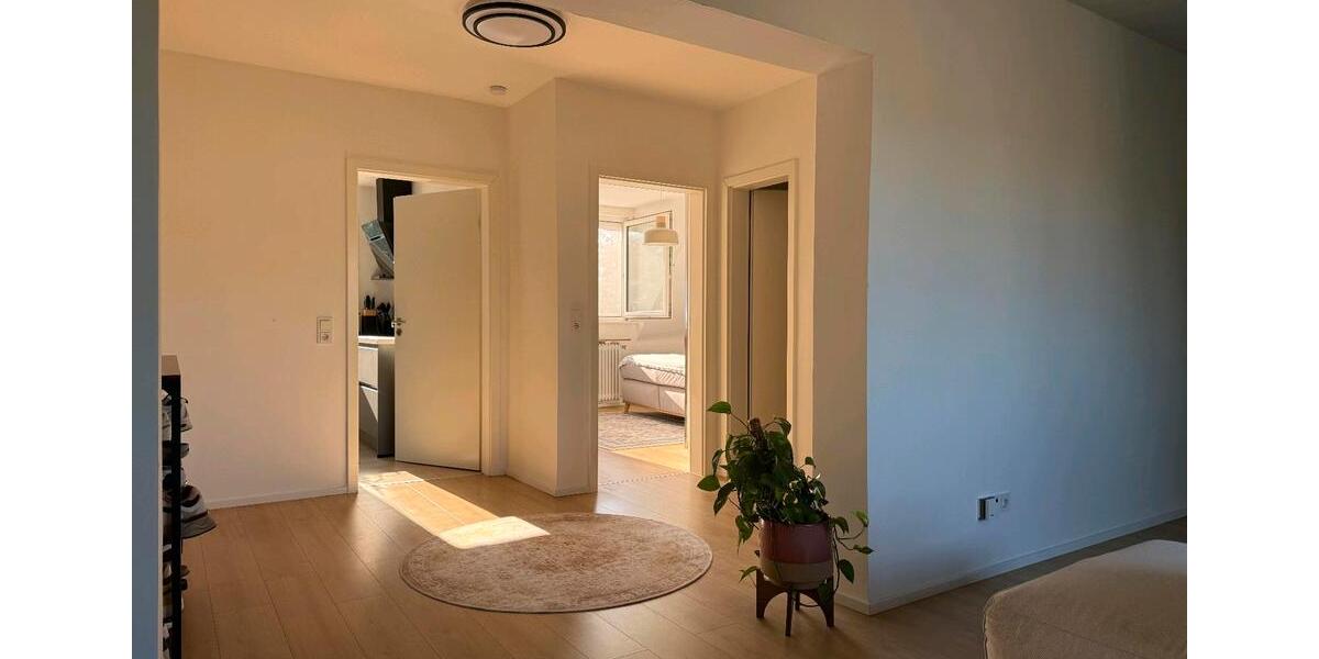 Dachgeschoßwohnung Düsseldorf Niederkassel - 3 Zimmer, 102 m&sup2;, 2.350&euro; | Angebot:27598728