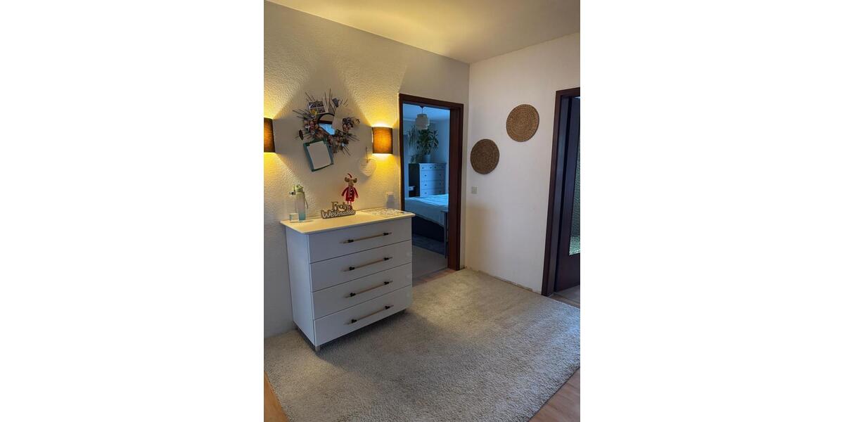 Etagenwohnung Düsseldorf Stadtbezirk 8 - 4 Zimmer, 96 m&sup2;, 1.299&euro; | Angebot:24840350