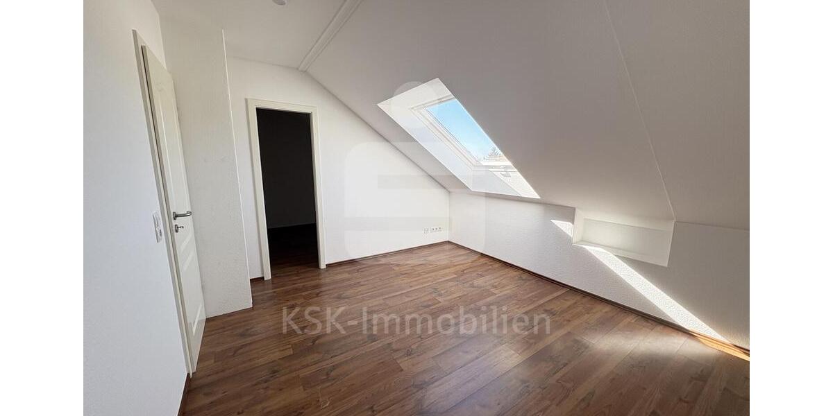 Maisonettenwohnung Köln Kalk - 4 Zimmer, 89 m&sup2;, 1.300&euro; | Angebot:26588051