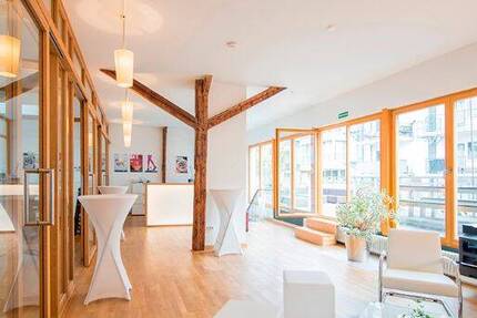 Hochwertig ausgestattete, abschließbare co-working spaces - All-in-Miete