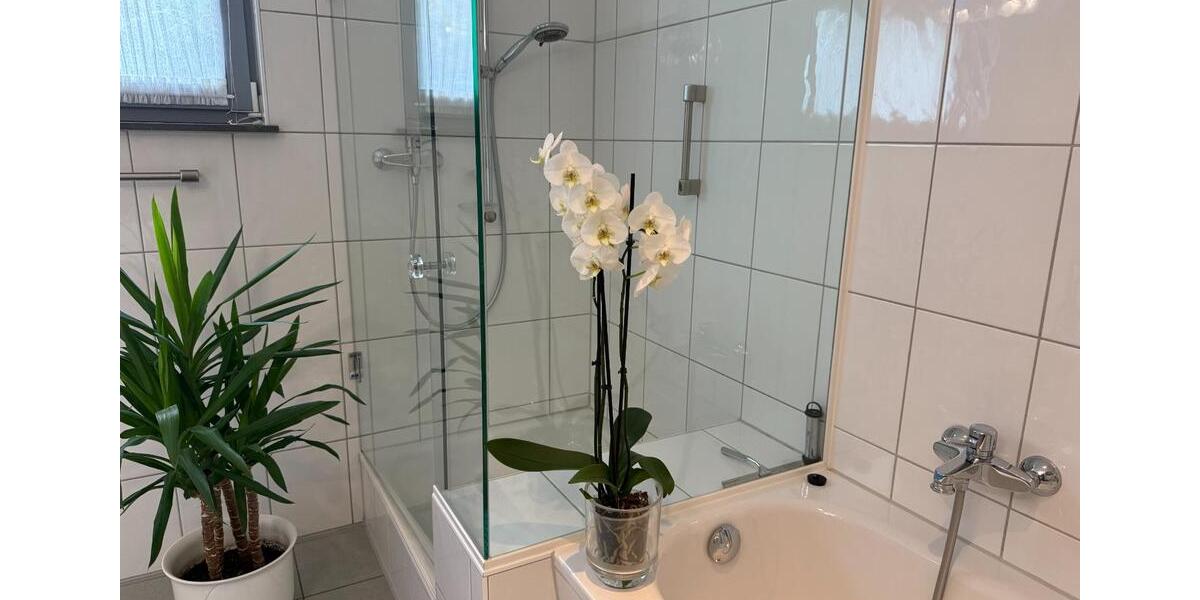 Erdgeschoßwohnung Leichlingen (Rheinland) - 2 Zimmer, 90 m&sup2;, 1.800&euro; | Angebot:24653747