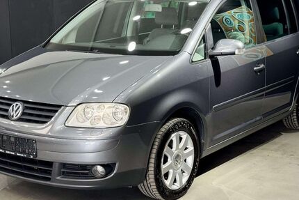 VW Touran 128.000 km 7.950 &euro; Pulheim 50259