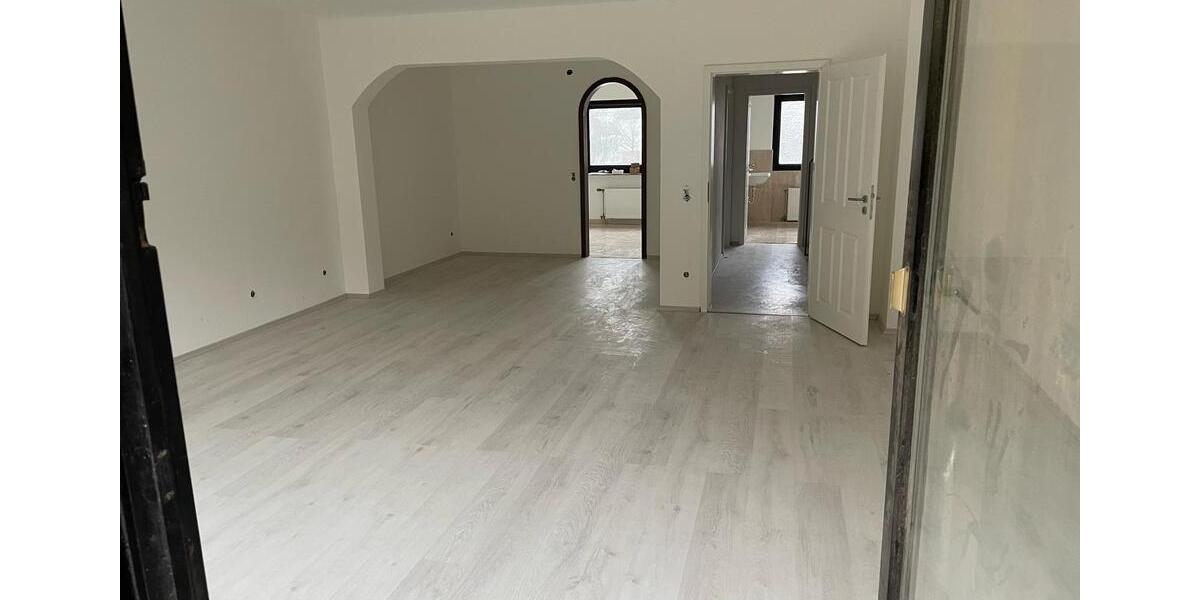 Reihenhaus Düsseldorf Stadtbezirk 3 - 5 Zimmer, 165 m&sup2;, 1.800&euro; | Angebot:25967730