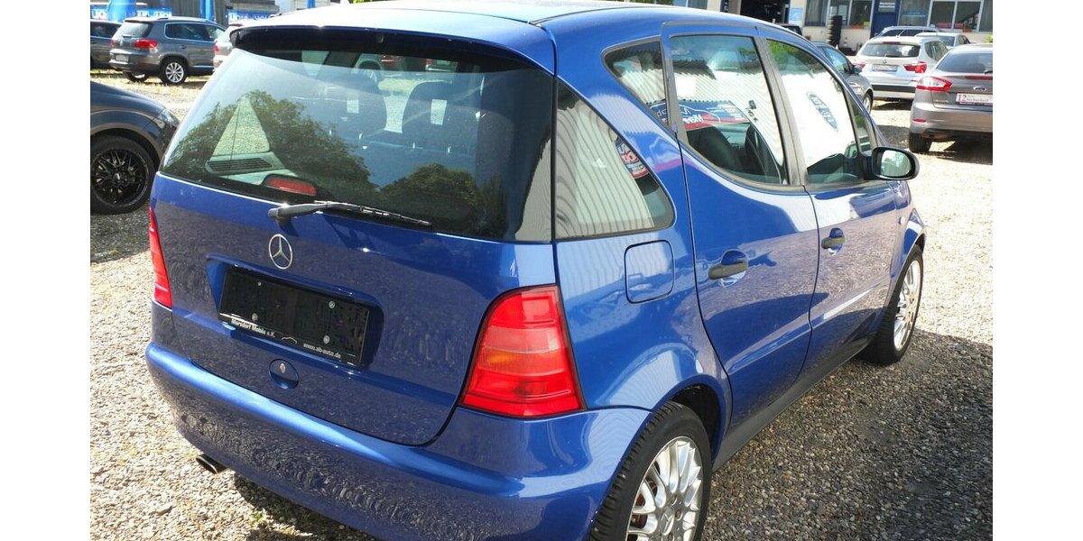 Mercedes-Benz A 190 AVANTGARDE AUTOMATIK KLIMA TEILLEDER 173.215 km 3.500 &euro; Köln 50858