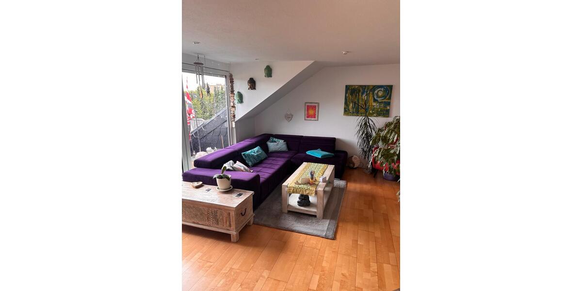 Dachgeschoßwohnung Hilden - 3 Zimmer, 77 m&sup2;, 265.000&euro; | Angebot:26538028