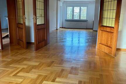 Wohnung Düsseldorf Düsseltal - 5 Zimmer, 139 m&sup2;, 1.960&euro; | Angebot:27161827