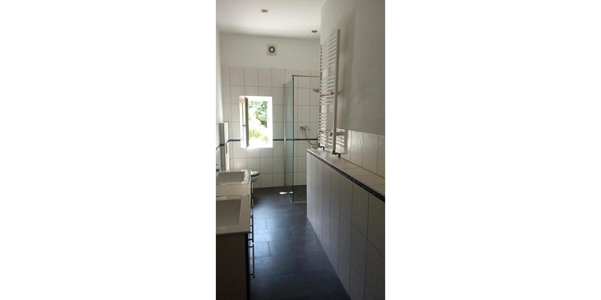 Etagenwohnung Velbert Velbert-Mitte - 3 Zimmer, 100 m&sup2;, 800&euro; | Angebot:26001851