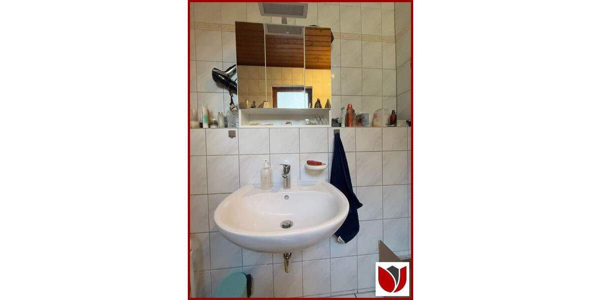 Einfamilienhaus Leichlingen - 8 Zimmer, 113 m&sup2;, 200.000&euro; | Angebot:24777831