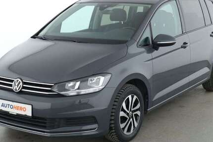 VW Touran 82.992 km 24.390 € Köln 50739