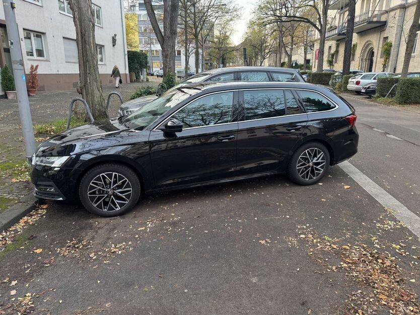 Skoda Octavia 38.000 km 27.950 € Köln 50668