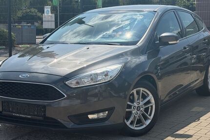 Ford Focus 112.000 km 8.900 &euro; Köln 51105