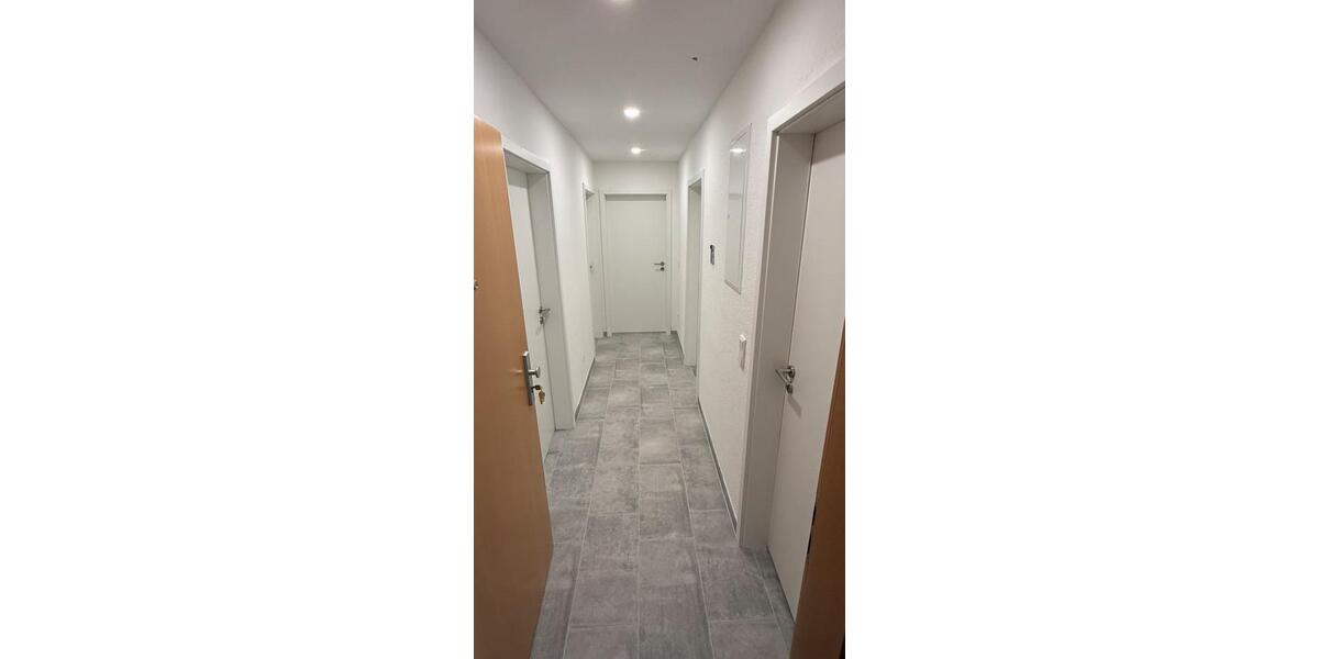 Dachgeschoßwohnung Remscheid Remscheid-Süd - 3 Zimmer, 73 m&sup2;, 700&euro; | Angebot:26164557