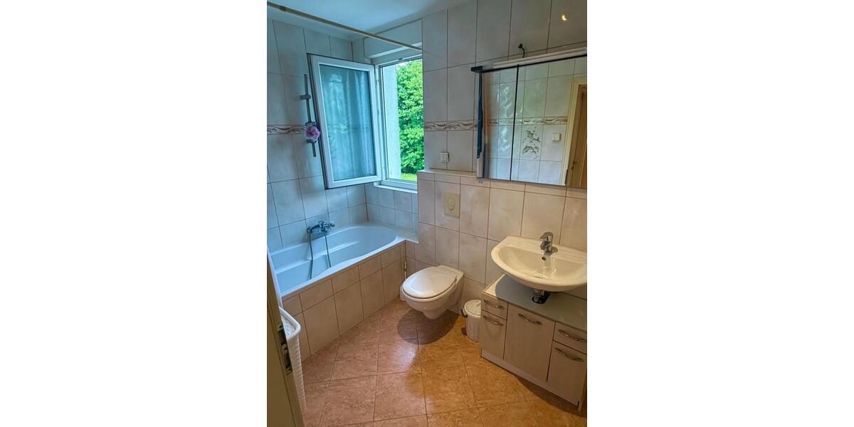 Dachgeschoßwohnung Solingen Wald - 4 Zimmer, 103 m&sup2;, 345.000&euro; | Angebot:26845876