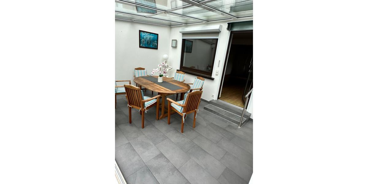 Doppelhaushälfte Düsseldorf Stadtbezirk 6 - 5 Zimmer, 150 m&sup2;, 2.350&euro; | Angebot:26051077