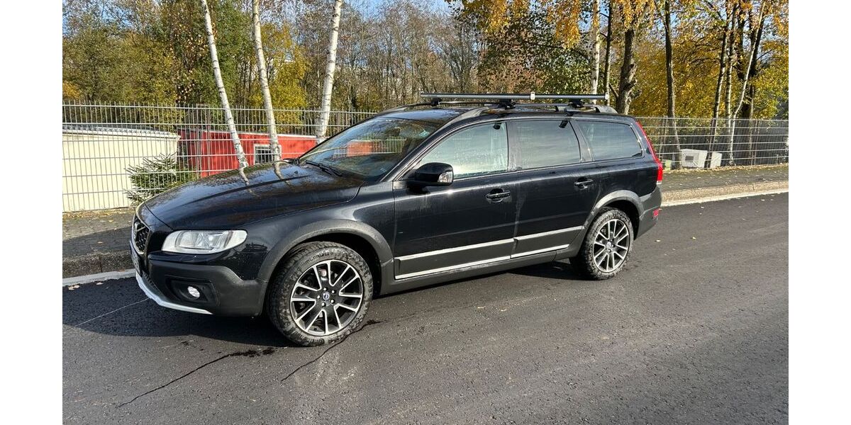Volvo XC70 241.000 km 16.200 &euro; Halver 58553
