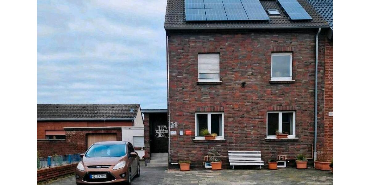Einfamilienhaus Langenfeld (Rheinland) - 9 Zimmer, 149 m&sup2;, 299.990&euro; | Angebot:26613917