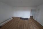 Renovierte 3-Zimmer-Wohnung mit Balkon und Garage