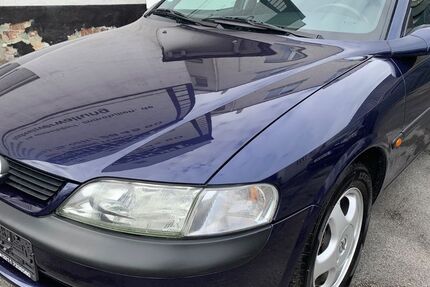 Opel Vectra 103.748 km 2.699 € Düsseldorf 40231