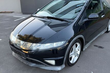 Honda Civic 295.000 km 2.600 &euro; Köln 50739