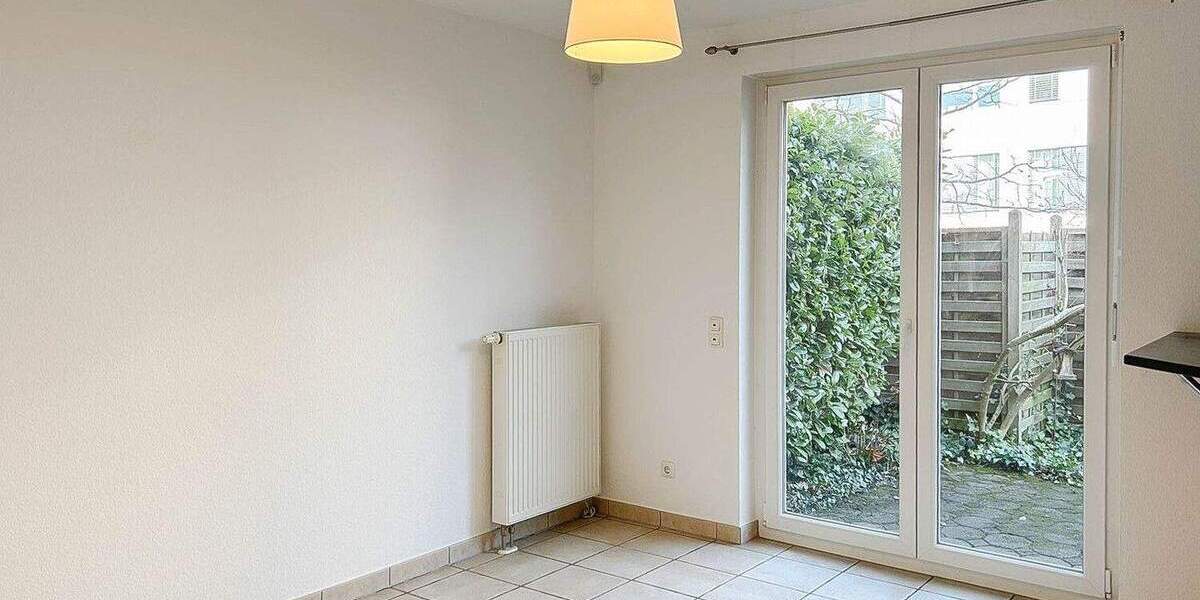 Doppelhaushälfte Düsseldorf Wittlaer - 5 Zimmer, 133 m&sup2;, 2.600&euro; | Angebot:23790209