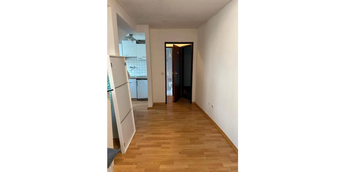 Dachgeschoßwohnung Köln Mülheim - 1 Zimmer, 23 m&sup2;, 417&euro; | Angebot:24870003