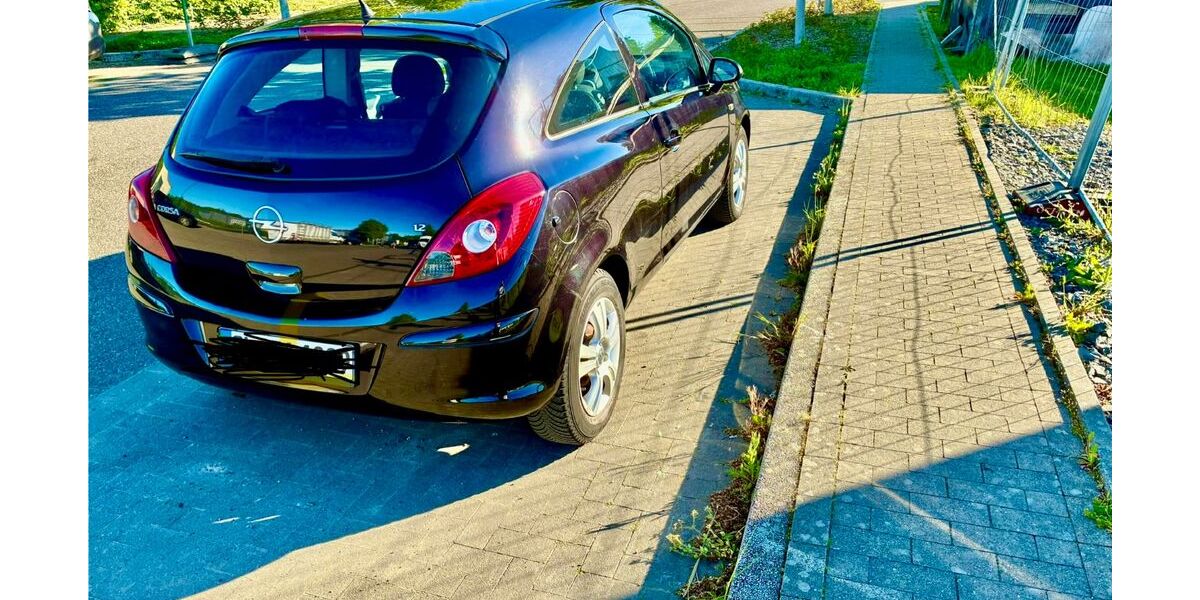 Opel Corsa 183.000 km 2.300 &euro; Leichlingen 42799