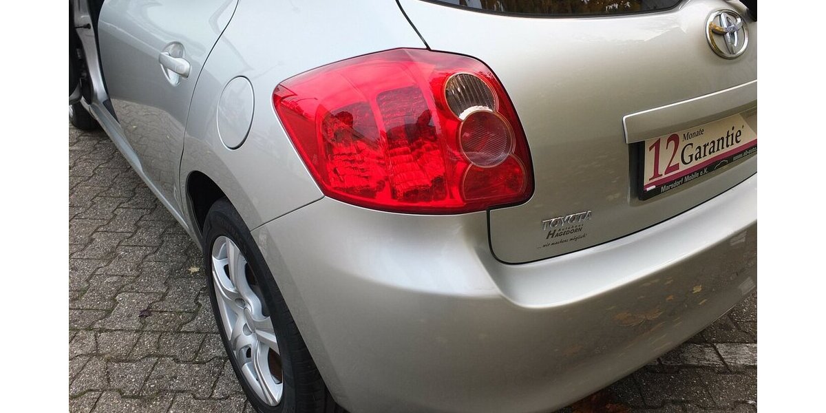 Toyota Auris 1.6i BLACK WEEK 25: SOL ALLE INSPEKTIONEN GA 174.885 km 4.908 € Köln 50858